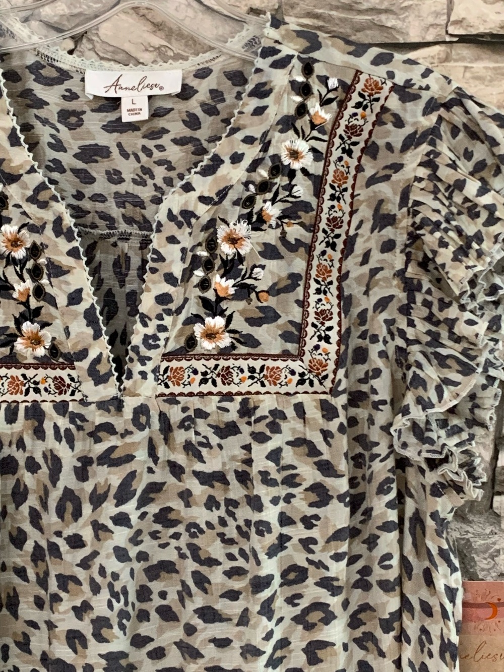 #10 NWT Anneliese Boho Embroidered Cheetah Flutter Ruffle Sleeveless Blouse Top - Picture 3 of 4
